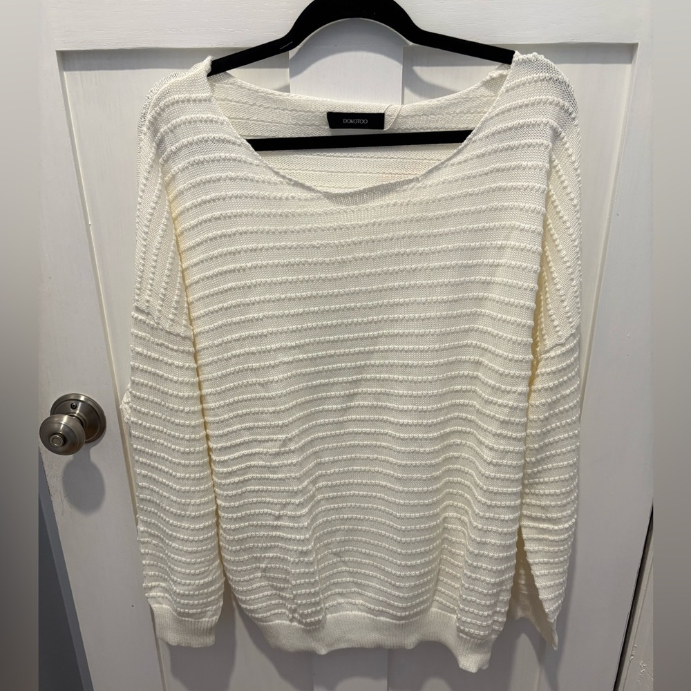 Lightweight ribbed knit cream sweater NWT